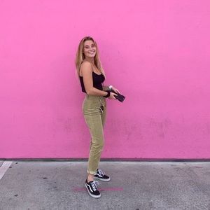 Meet your Posher, Cameron